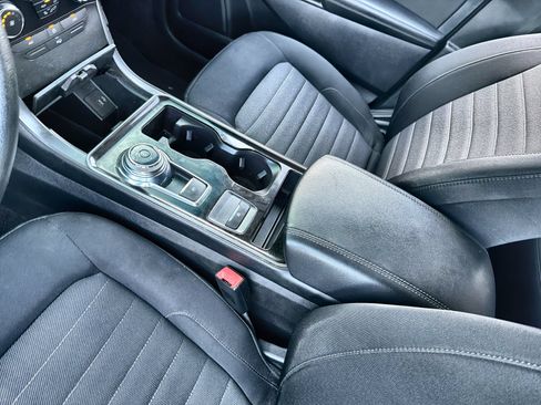 Used 2019 Ford Edge SE AWD/4WD image 20