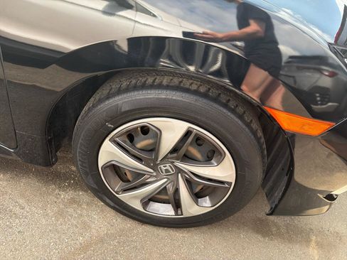Used 2019 Honda Civic LX image 4