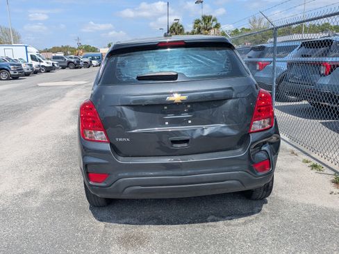 Used 2020 Chevrolet Trax LS image 7