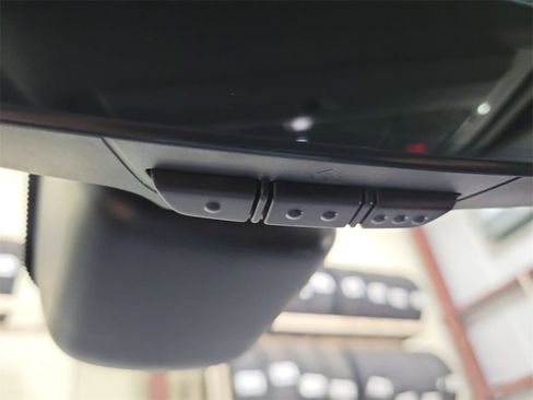 New 2025 Land Rover Range Rover Evoque S image 34