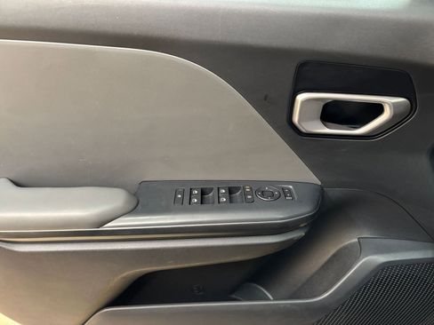 Used 2025 Kia K4 LXS image 18