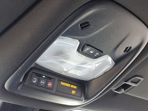 Used 2025 Chevrolet TrailBlazer ACTIV w/ Convenience Package FWD image 14