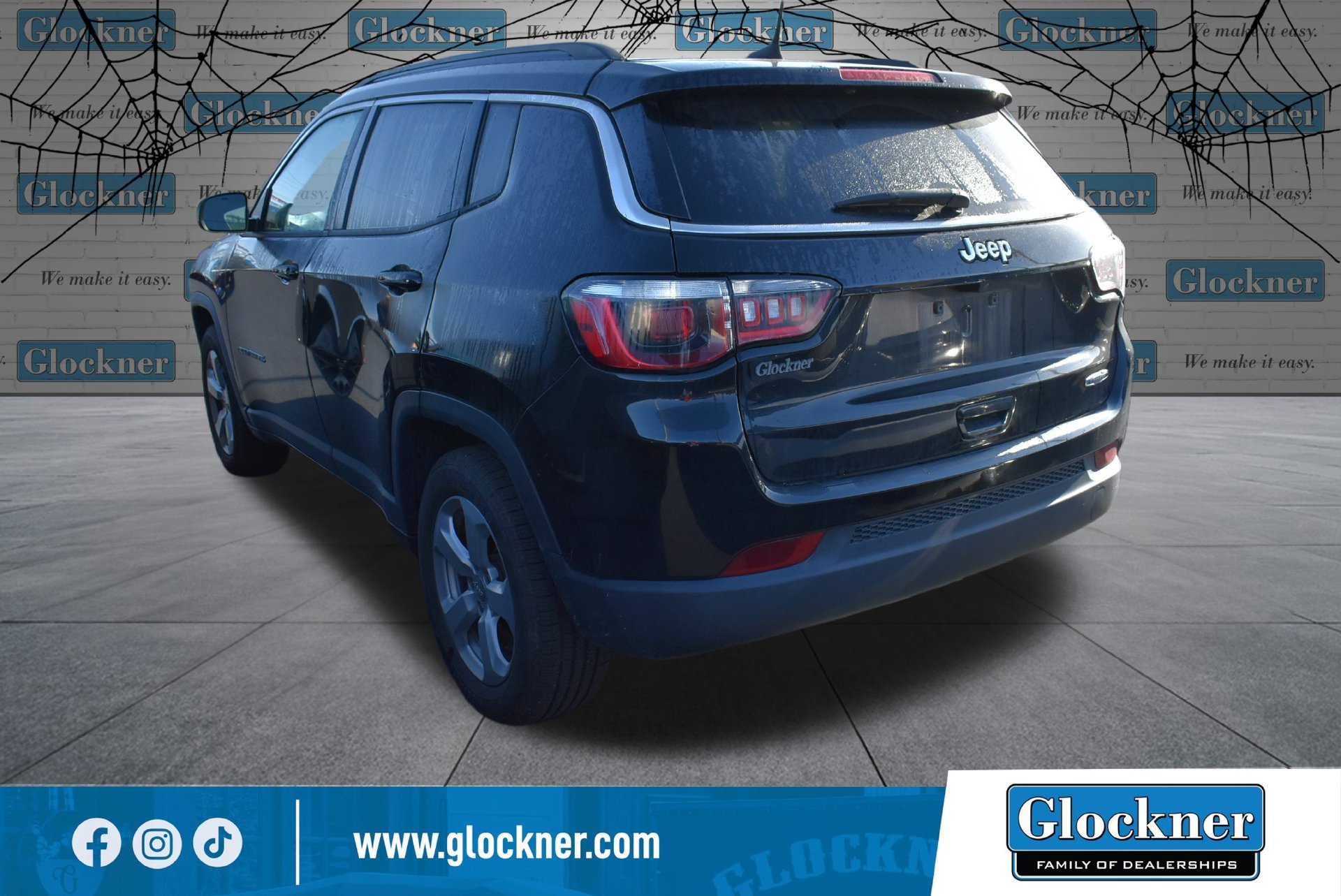 Used 2018 Jeep Compass Latitude w/ Popular Equipment Group FWD image 14