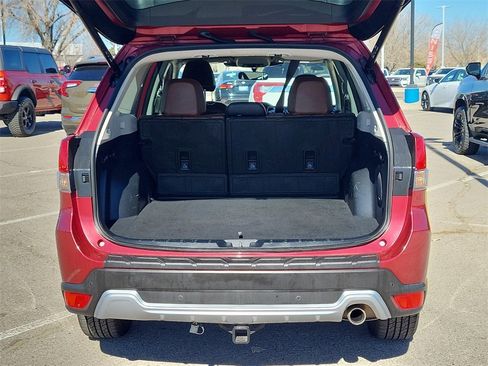 Used 2022 Subaru Forester Touring image 12