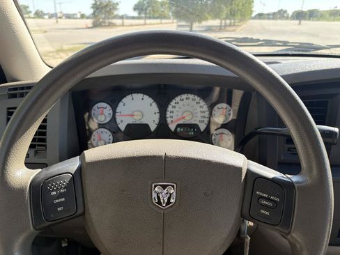 Used 2008 Dodge Ram 1500 Truck ST RWD image 40