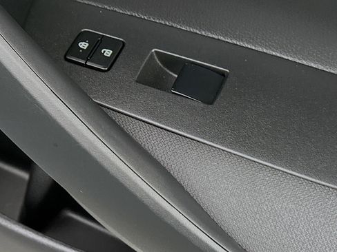 Certified 2025 Toyota Corolla LE FWD image 28