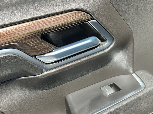 Used 2023 Chevrolet Silverado 1500 RST w/ Z71 Off-Road Package image 11