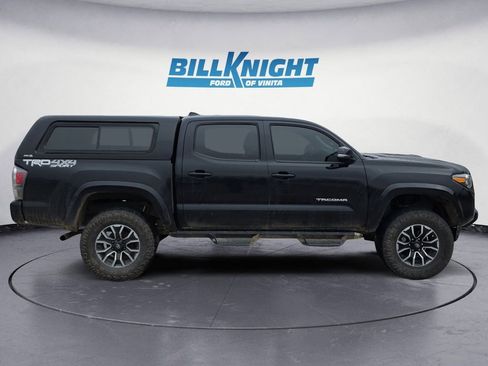 Used 2021 Toyota Tacoma TRD Sport w/ TRD Premium Sport Package image 6