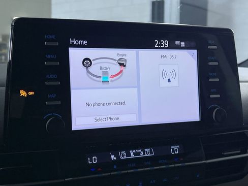 Used 2021 Toyota Sienna XLE image 26