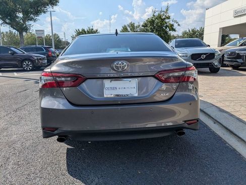 Used 2024 Toyota Camry XLE w/ Navigation Package FWD image 5