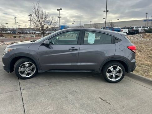Used 2018 Honda HR-V LX image 4