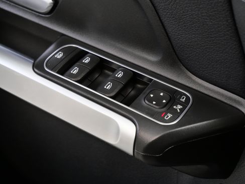 Certified 2022 Mercedes-Benz GLB 250 4MATIC image 34