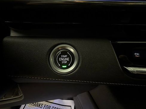 Used 2022 Cadillac Escalade Luxury image 23