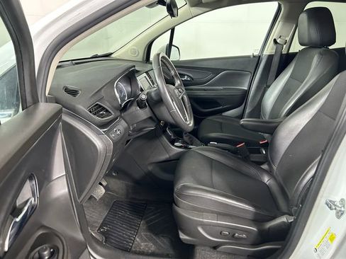 Used 2022 Buick Encore Preferred w/ Safety Package image 12