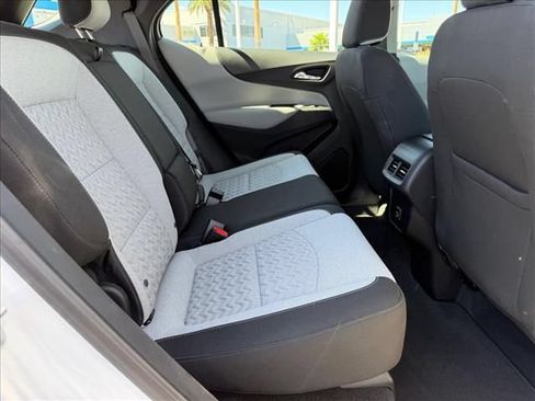 Used 2023 Chevrolet Equinox LS w/ Driver Confidence II Package FWD image 10