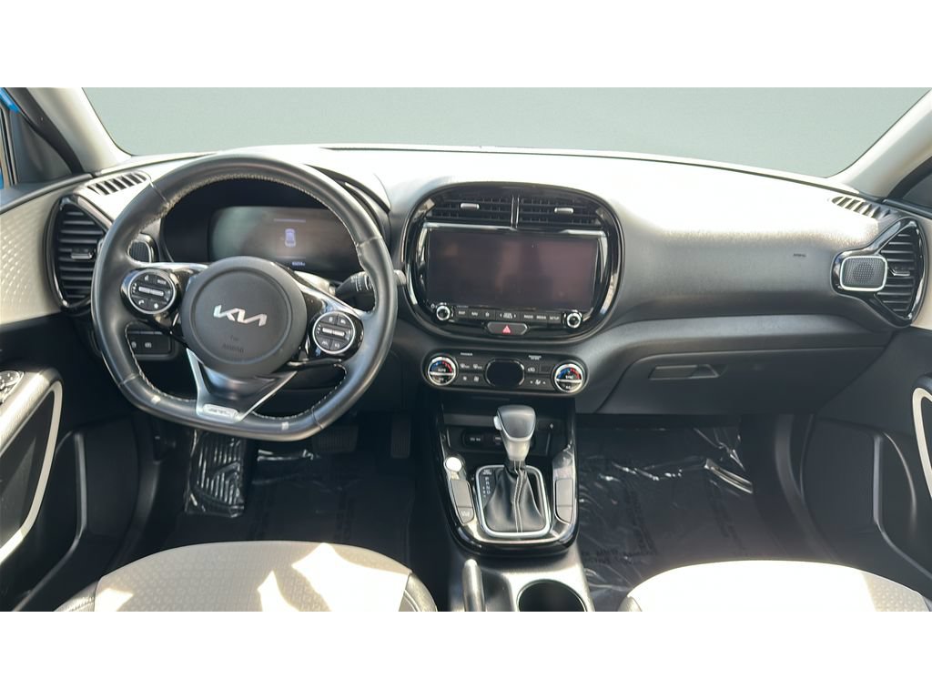 Used 2024 Kia Soul GT-Line FWD image 19