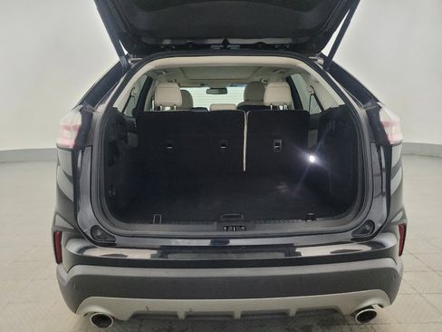 Used 2019 Ford Edge Titanium w/ Cold Weather Package AWD/4WD image 29