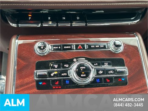 Used 2023 Lincoln Aviator Black Label w/ Class IV Trailer Tow Package image 37