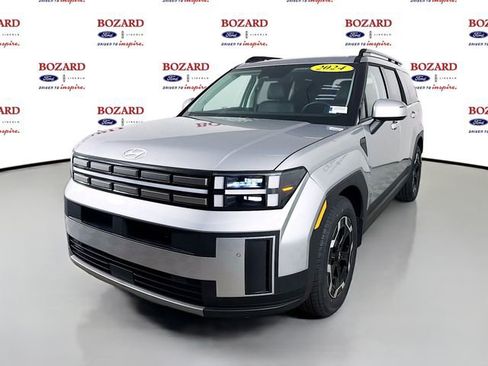 Used 2024 Hyundai Santa Fe SEL image 4