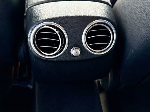 Used 2020 Mercedes-Benz GLC 300 4MATIC image 20