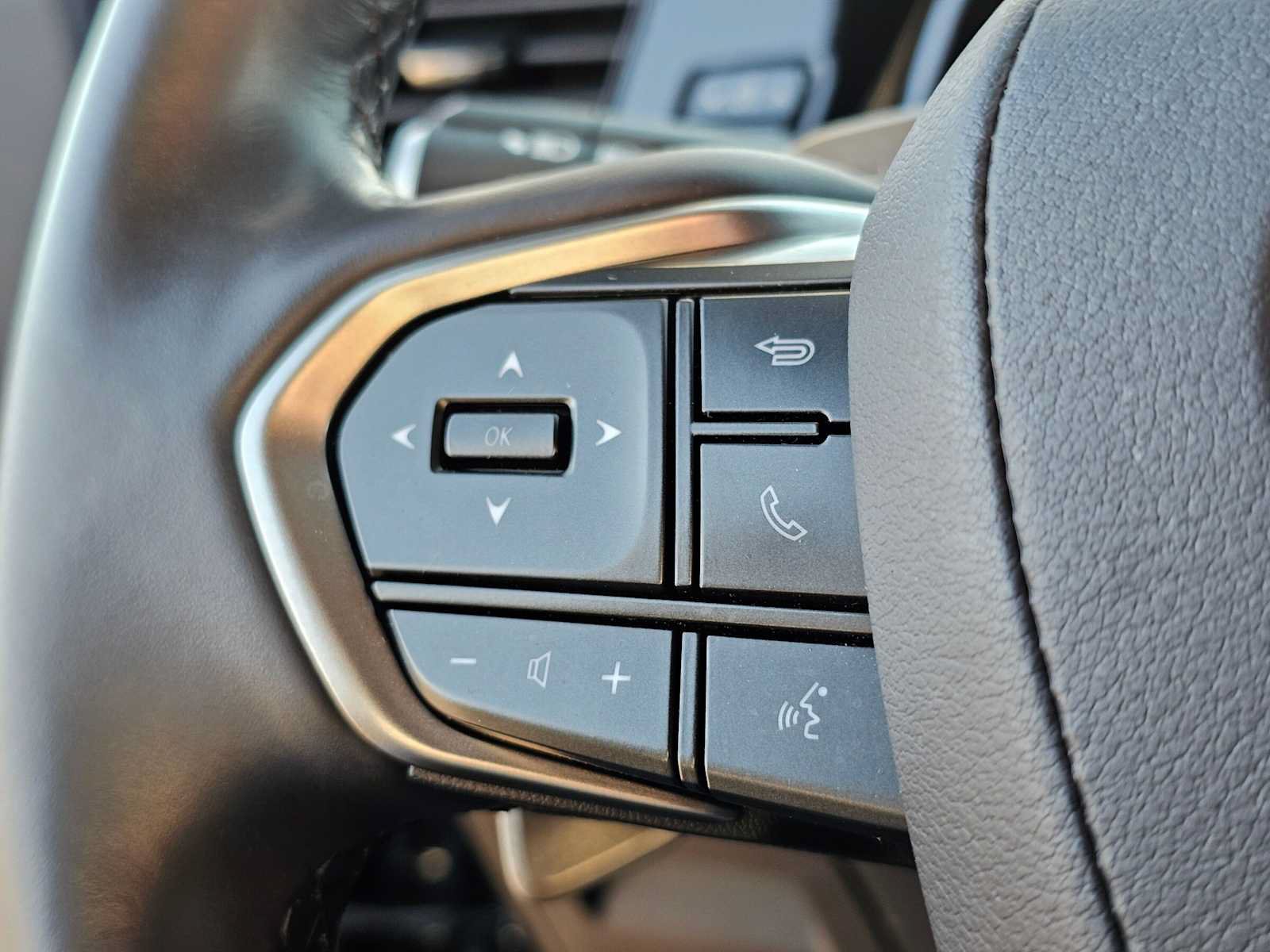 Used 2024 Lexus NX 350h AWD image 28