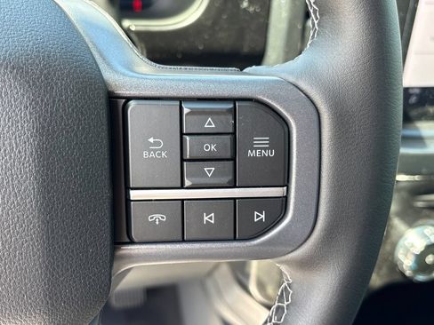 New 2026 Ford F250 Lariat w/ Black Appearance Package AWD/4WD image 18
