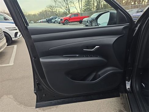 Certified 2025 Hyundai Tucson SEL image 13