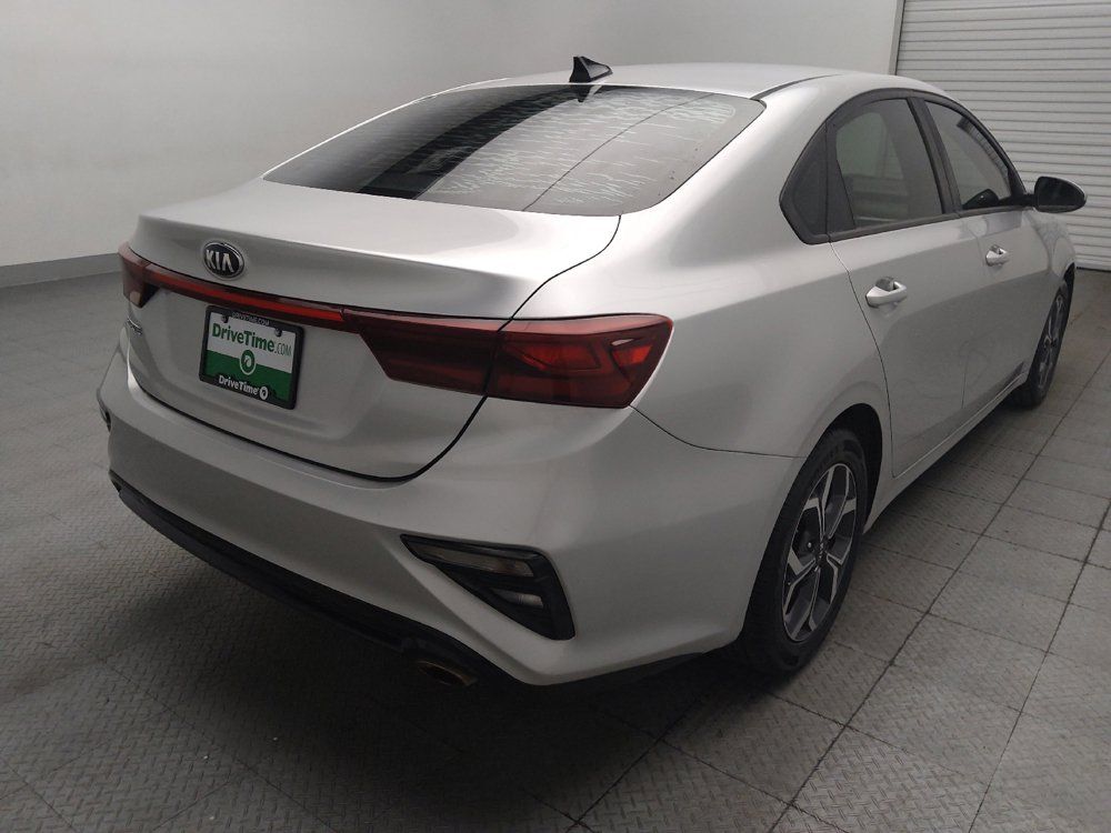 Used 2019 Kia Forte LXS FWD image 9