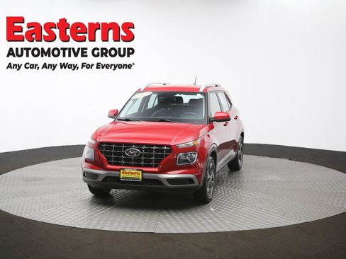 Used 2023 Hyundai Venue Limited FWD image 55