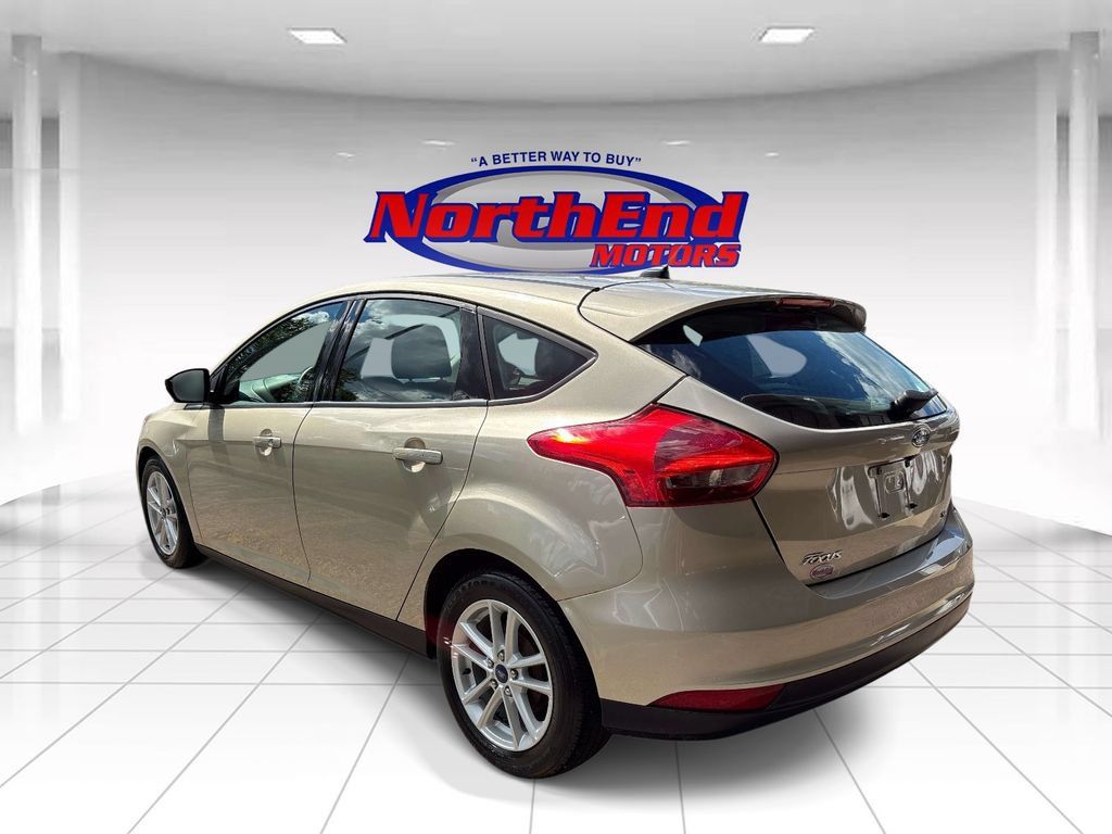 Used 2017 Ford Focus SE FWD image 5