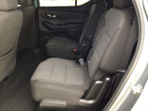 Used 2023 Chevrolet Traverse LT AWD/4WD image 10