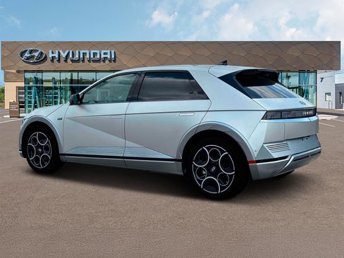 Used 2024 Hyundai Ioniq 5 Limited image 4