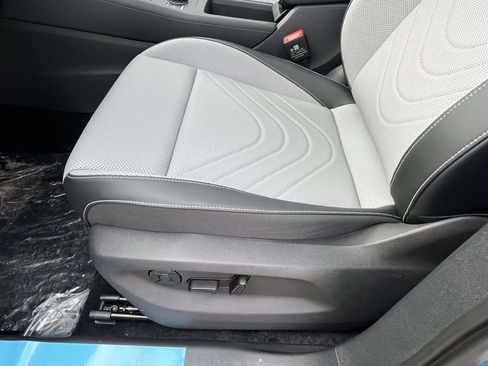 New 2026 Volkswagen Tiguan SE R-Line image 15