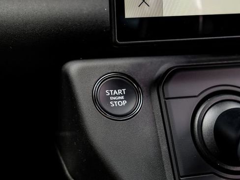 New 2026 Land Rover Defender 110 Trophy Edition AWD/4WD image 26