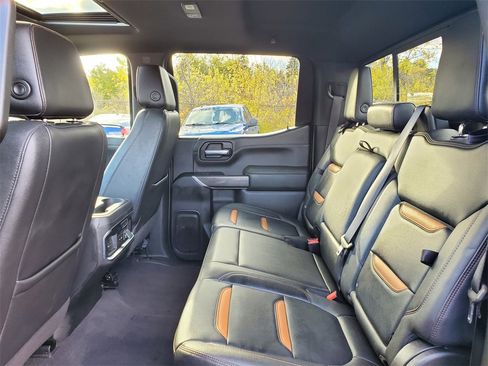 Used 2021 GMC Sierra 1500 AT4 w/ AT4 Premium Package image 29