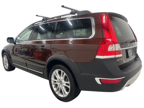 Used 2016 Volvo XC70 T5 Premier w/ Protection Package image 6