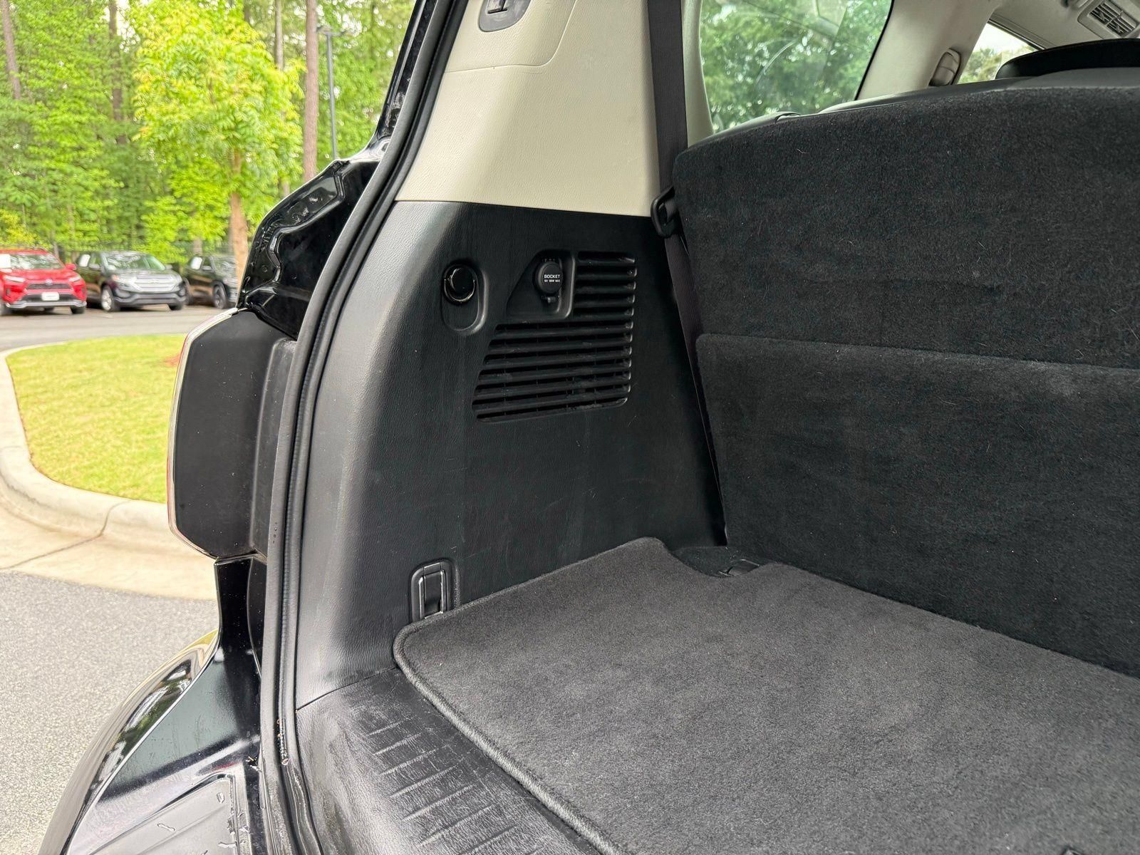 Used 2018 Nissan Armada SL w/ Premium Package RWD image 14