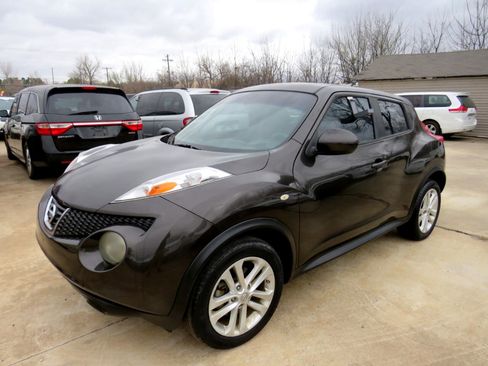 Used 2012 Nissan Juke S image 2