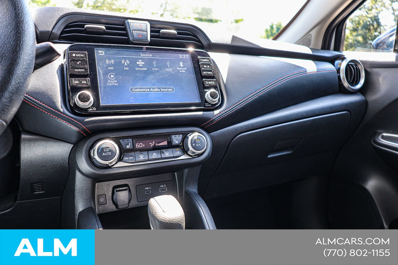 Used 2024 Nissan Versa SR FWD image 30
