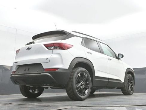 New 2026 Chevrolet TrailBlazer LT w/ Midnight Edition FWD image 44