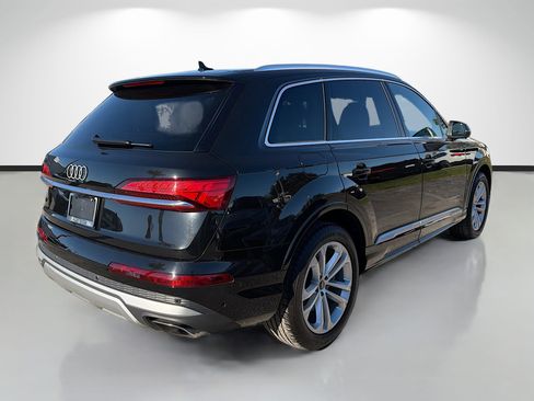 Used 2025 Audi Q7 Premium Plus image 3