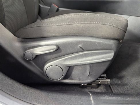 Used 2023 Jeep Compass Sport image 36