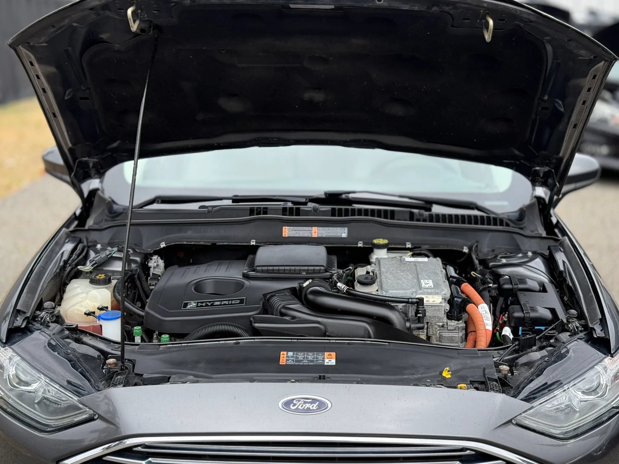 Used 2017 Ford Fusion SE FWD image 29