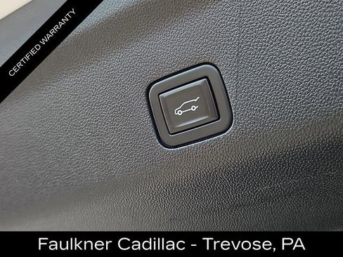 Certified 2024 Cadillac Escalade Sport AWD/4WD image 33