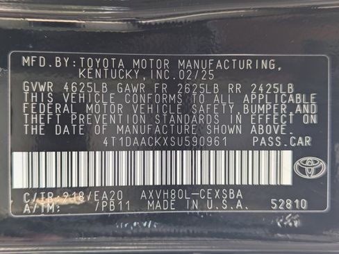 Used 2025 Toyota Camry SE image 27