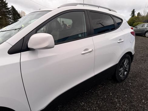 Used 2015 Hyundai Tucson SE image 10