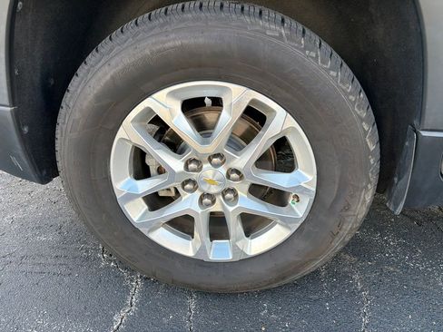 Used 2018 Chevrolet Traverse LT image 6
