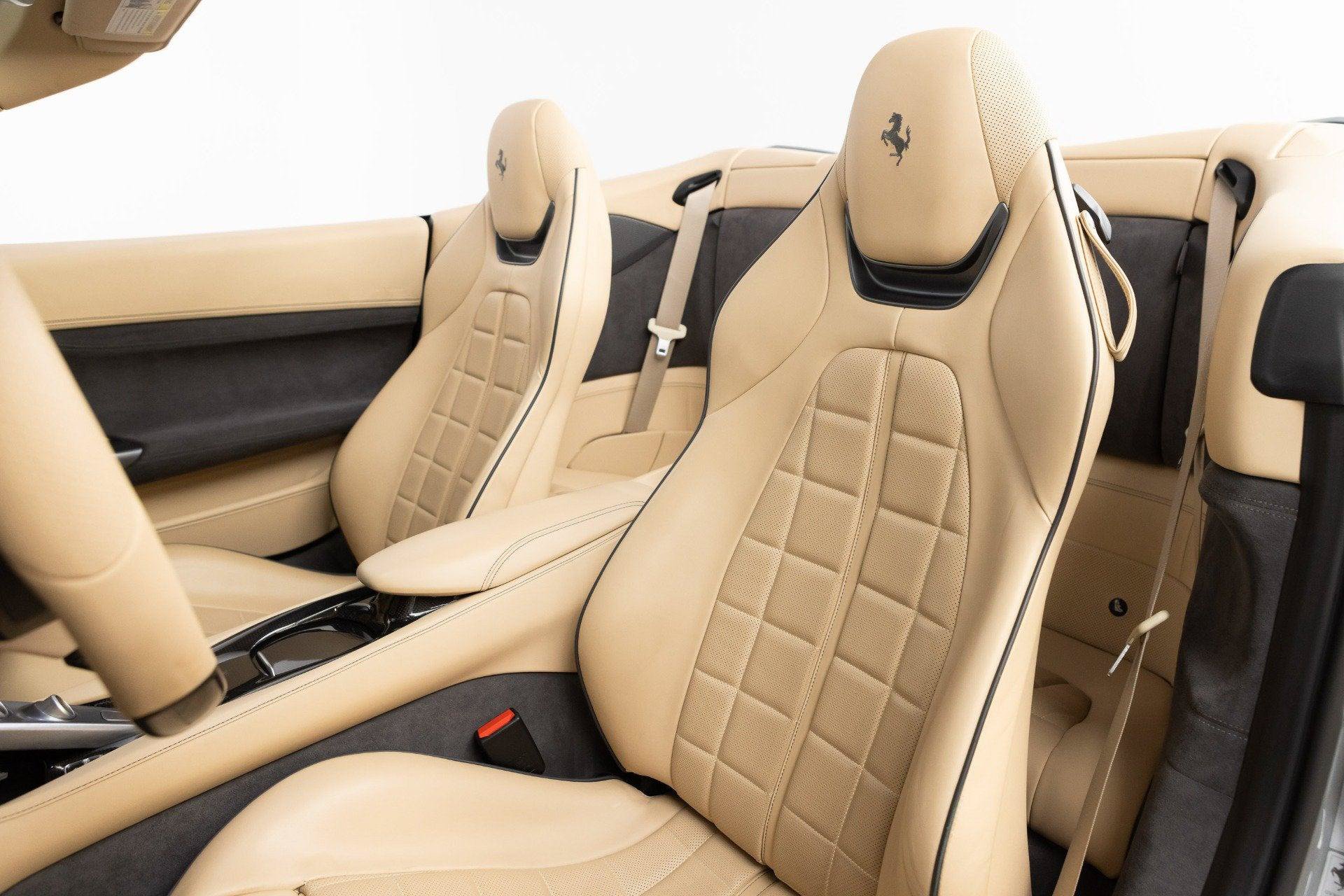 Certified 2019 Ferrari Portofino RWD image 3