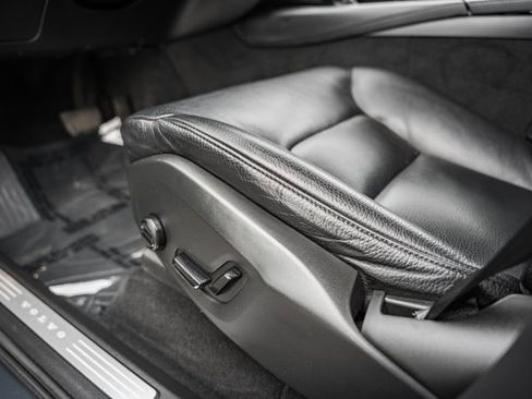 Used 2019 Volvo XC90 T6 Momentum w/ Advanced Package image 34