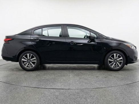 Used 2025 Nissan Versa SV image 11